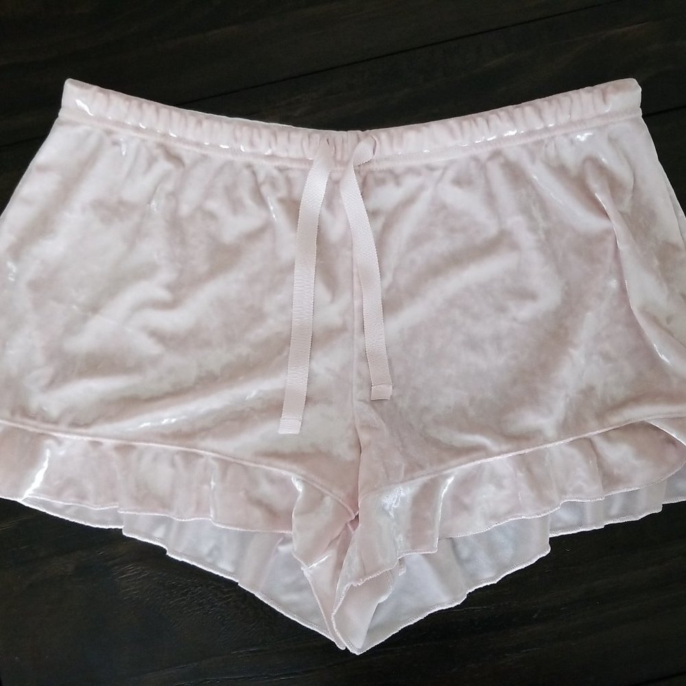 Victoria's Secret Shorts S Crushed Velvet Velour Sleep Lounge Ruffle Hem NWOT